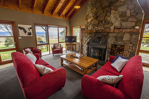 Eagles Range - Hobart Tourism 4