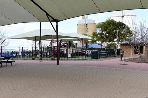 Travelway Motel - Tourism TAS 28