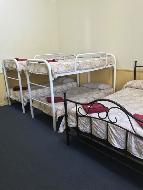 Travelway Motel - Tourism TAS 15