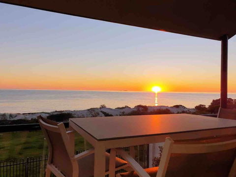 Luxurious 3 Bedroom Beachfront - Panoramic Views - Tourism TAS 0