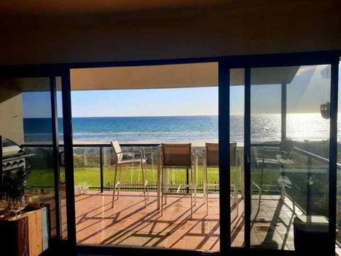 Luxurious 3 Bedroom Beachfront - Panoramic Views - Tourism TAS 3
