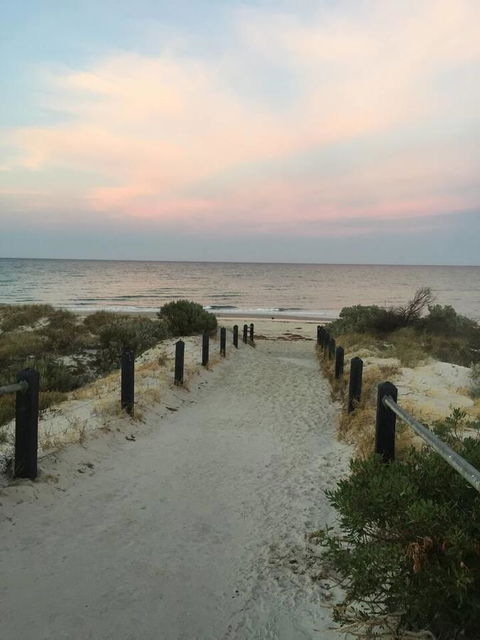 Luxurious 3 Bedroom Beachfront - Panoramic Views - Tourism TAS 12