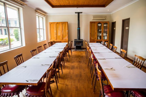 Lilac City Motor Inn & Steakhouse - Hobart Tourism 8