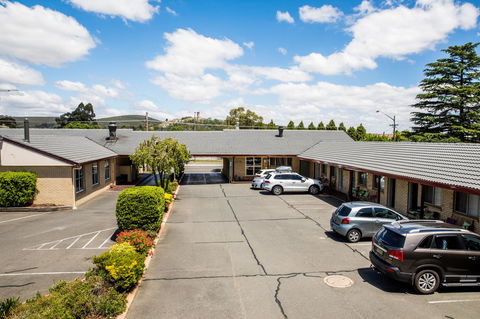 Lilac City Motor Inn & Steakhouse - Hobart Tourism 25