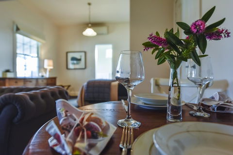 Railway Cottage In Beachport - Hobart Tourism 5