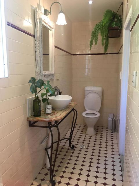 Yallaroo Cottage - Hobart Tourism 10