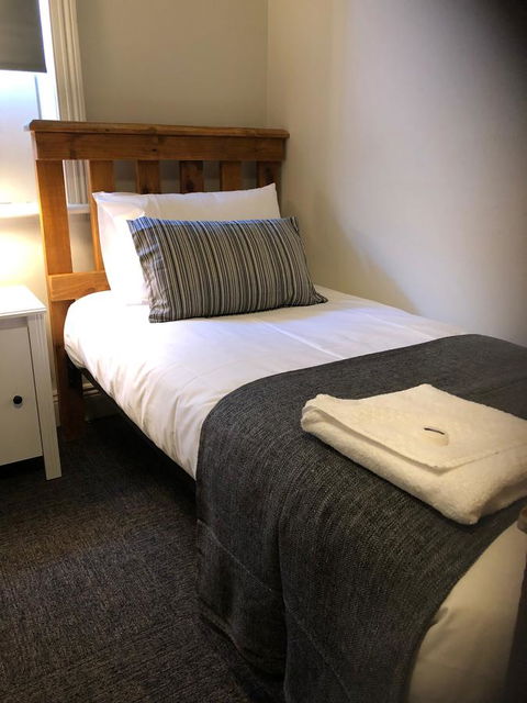 Cornwall Hotel - Tourism TAS 12