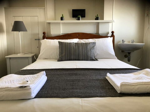 Cornwall Hotel - Tourism TAS 0
