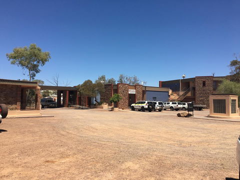 Desert Cave Hotel - Hobart Tourism 36