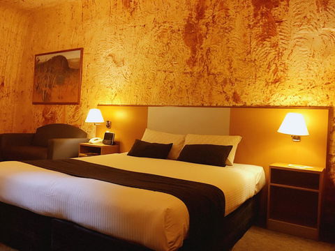 Desert Cave Hotel - Hobart Tourism 37