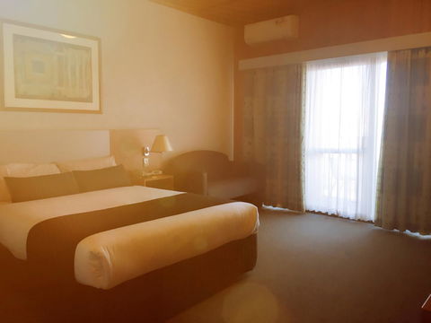 Desert Cave Hotel - Hobart Tourism 42