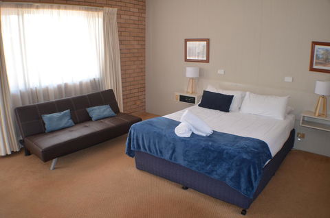 Deer Park Motor Inn Armidale - Tourism TAS 8