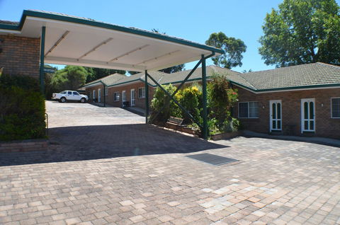 Deer Park Motor Inn Armidale - Tourism TAS 31