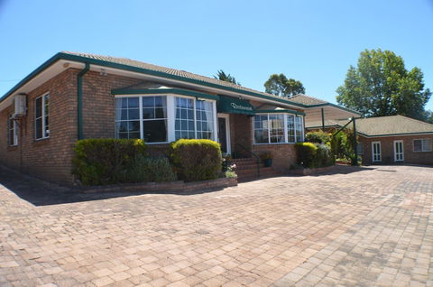 Deer Park Motor Inn Armidale - Tourism TAS 32