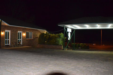 Deer Park Motor Inn Armidale - Tourism TAS 17