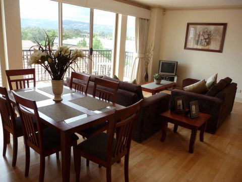 City Escape 3 Bedroom East End Of Adelaide - Hobart Tourism 0