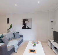 One Bedroom In Adelaides East End FREE WIFINetflixParking - Hobart Tourism