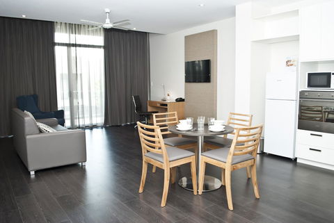 Mawson Lakes Hotel - Tourism TAS 10