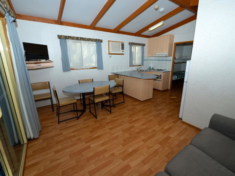 Echo Holiday Parks - Renmark - Tourism TAS 15