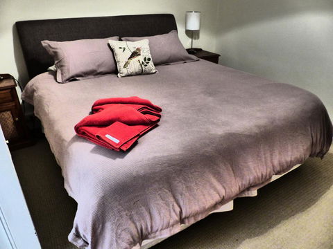 Andy\'s Accommodation - Hobart Tourism 12