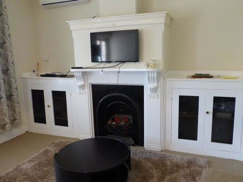 Andy\'s Accommodation - Hobart Tourism 6