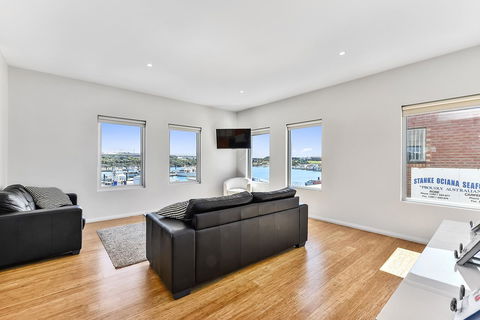 Robe Marina Accommodation - Hobart Tourism 23