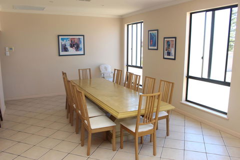 The Lighthouse - Beachfront Accommodation - Tourism TAS 10
