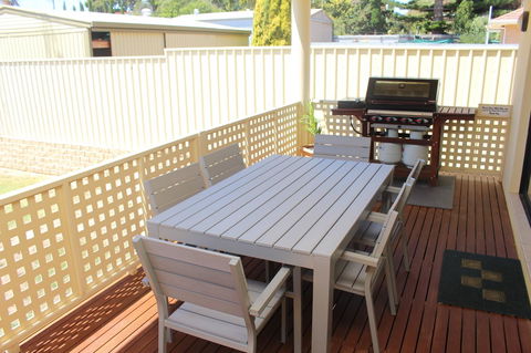 The Lighthouse - Beachfront Accommodation - Tourism TAS 3