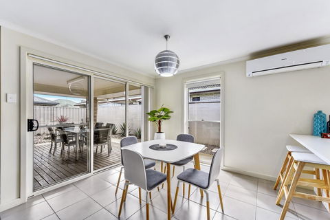 City Fringe Apartment B, Mount Gambier - Hobart Tourism 0