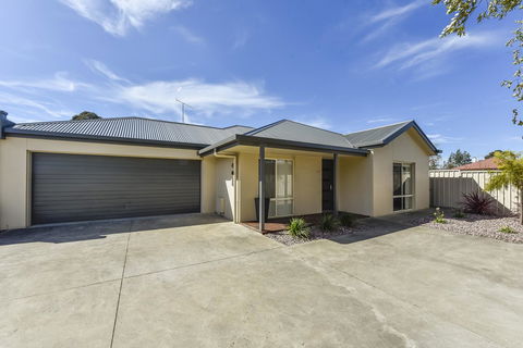 City Fringe Apartment B, Mount Gambier - Hobart Tourism 11