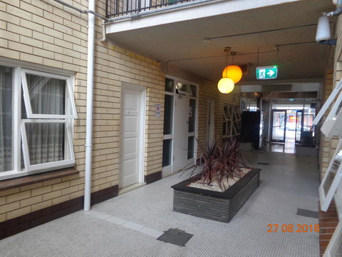 Adelaide Backpackers And Travellers Inn - Hobart Tourism 17