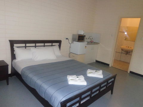 Adelaide Backpackers And Travellers Inn - Hobart Tourism 23