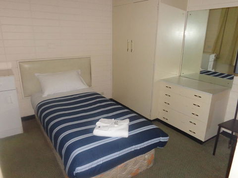 Adelaide Backpackers And Travellers Inn - Hobart Tourism 28