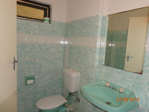 Adelaide Backpackers And Travellers Inn - Hobart Tourism 39