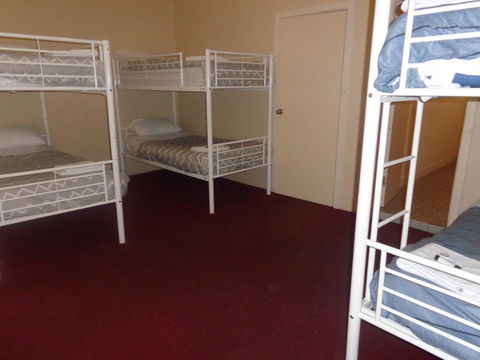 Adelaide Backpackers And Travellers Inn - Hobart Tourism 2