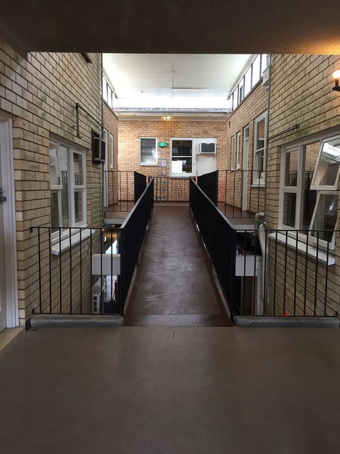 Adelaide Backpackers And Travellers Inn - Hobart Tourism 10