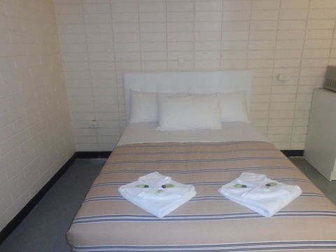 Adelaide Backpackers And Travellers Inn - Hobart Tourism 29