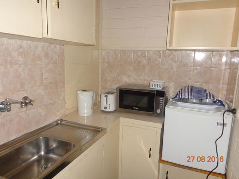 Adelaide Backpackers And Travellers Inn - Hobart Tourism 26