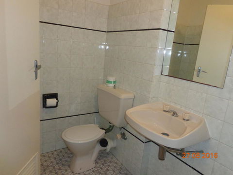 Adelaide Backpackers And Travellers Inn - Hobart Tourism 32