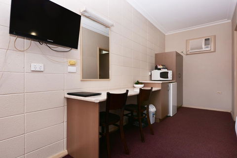 Motel Poinsettia - Hobart Tourism 28