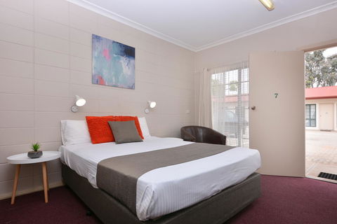 Motel Poinsettia - Hobart Tourism 29
