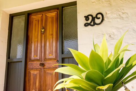 20 Hill Avenue Bed & Breakfast - Hobart Tourism 3
