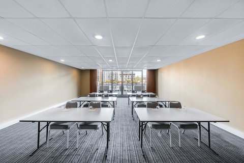 Adina Apartment Hotel Wollongong - Tourism TAS 34