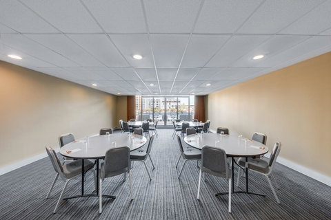 Adina Apartment Hotel Wollongong - Tourism TAS 37