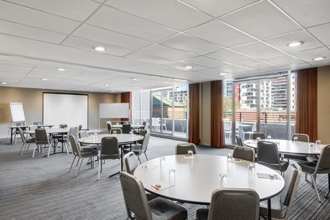 Adina Apartment Hotel Wollongong - Tourism TAS 28