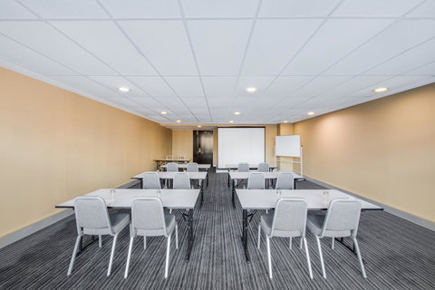 Adina Apartment Hotel Wollongong - Tourism TAS 35