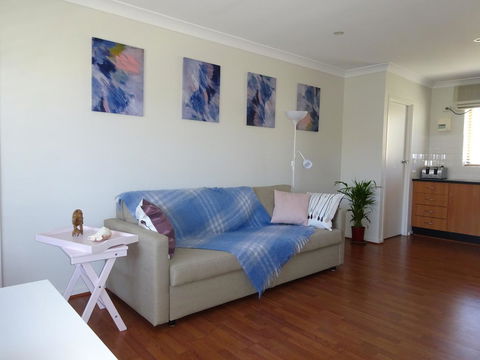 Aurora Holiday Apartment @West Beach - Hobart Tourism 2