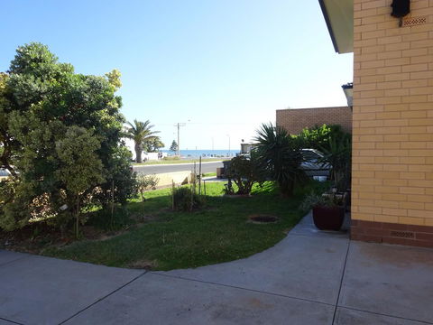 Aurora Holiday Apartment @West Beach - Hobart Tourism 32