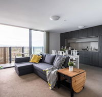 Modern 2 BedroomWIFI/Netflix/ParkingGreat Views - Hobart Tourism