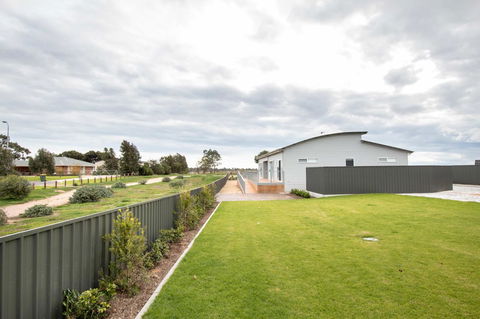 Wellington Lake Retreat - Hobart Tourism 19